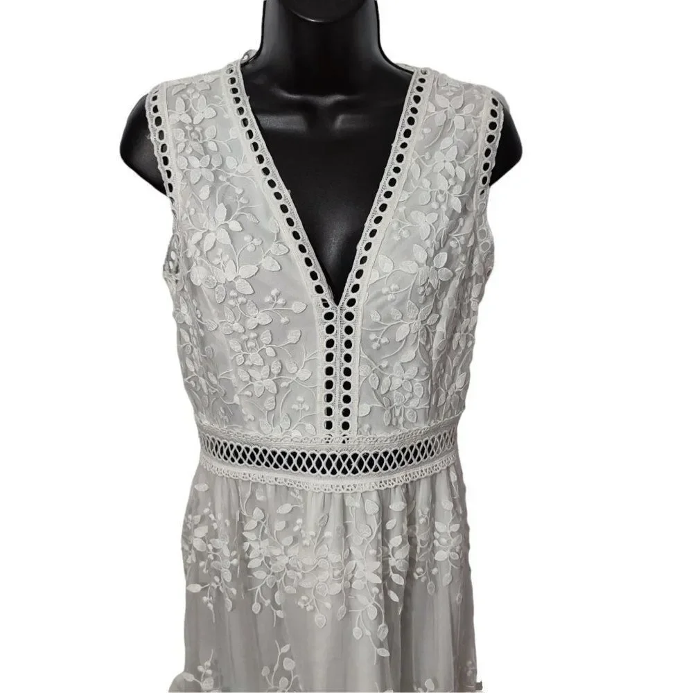 AQUA Embroidered Flounce Lace Sheer Maxi - Picture 5 of 9